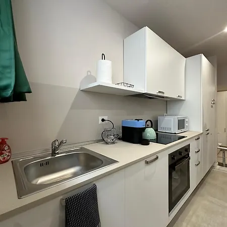 Apartment Monolocale Piazza Gambara M1