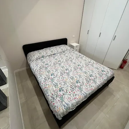 Monolocale Piazza Gambara M1 Milan